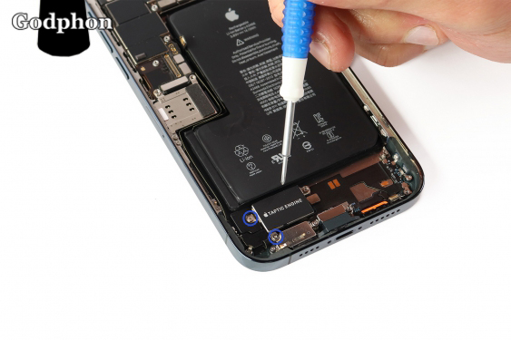 iphone 12 pro max charging connector step 16 image 1