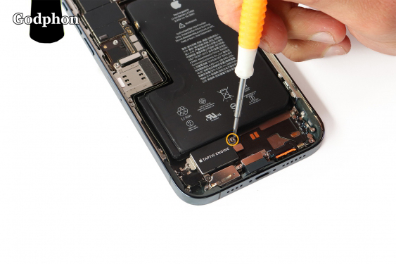 iphone 12 pro max vibrator step 16 image 22