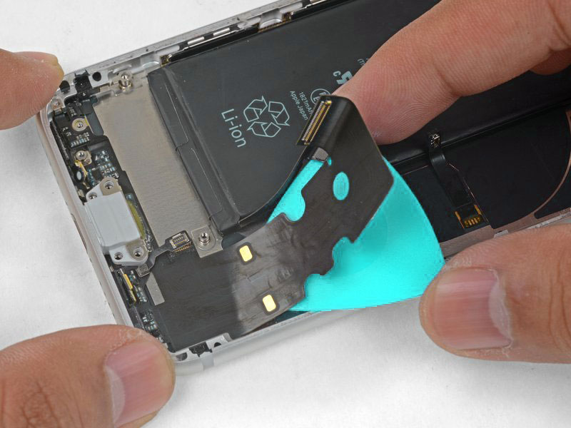 iphone se 2nd generation teardown (104)