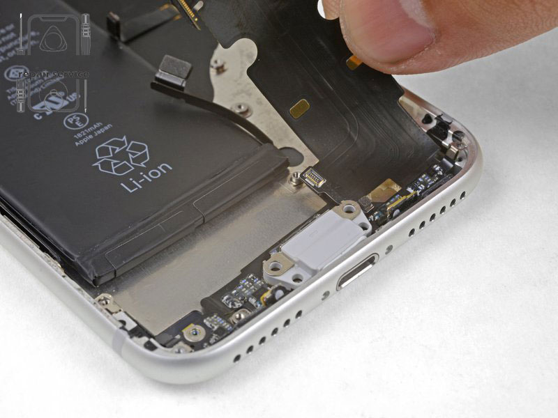 iphone se 2nd generation teardown (107)