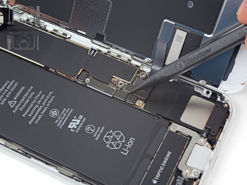 iphone se 2nd generation teardown (30)