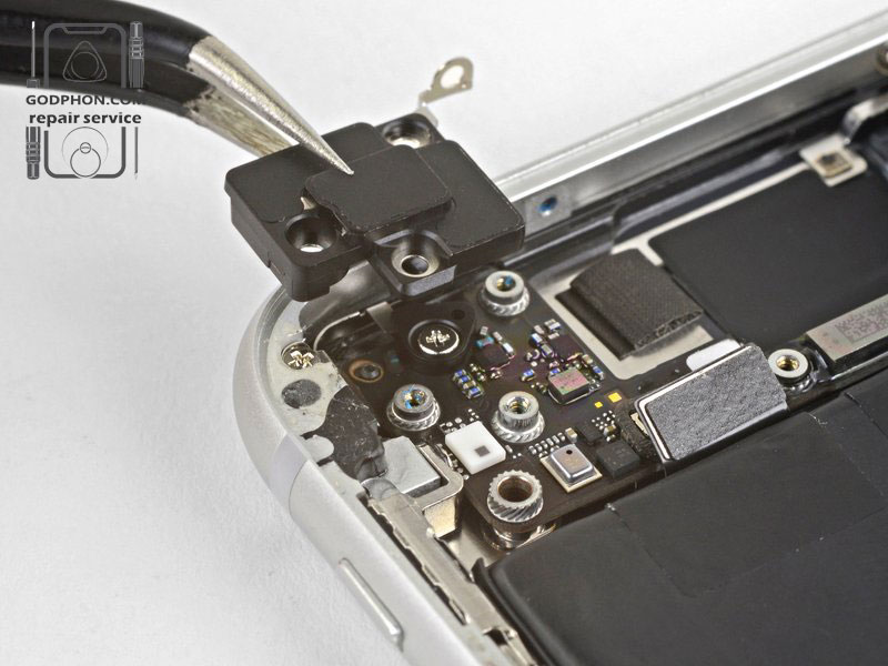 iphone se 2nd generation teardown (74)