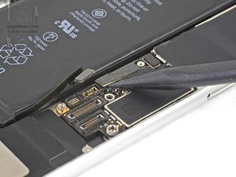 iphone se 2nd generation teardown (82)