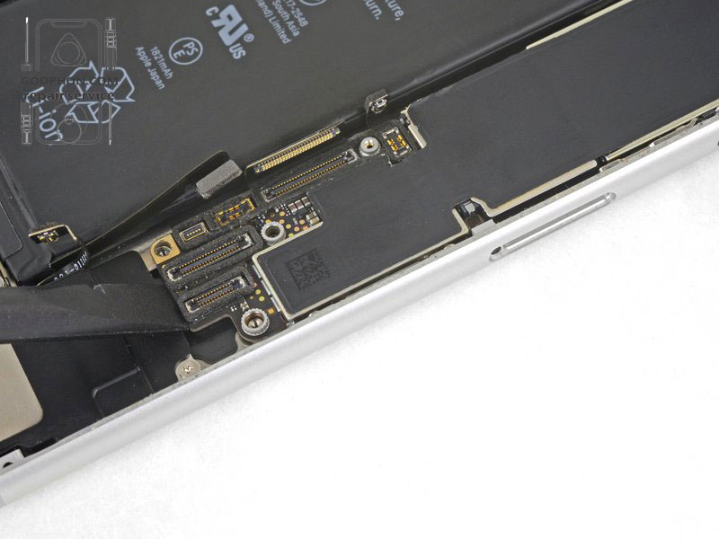 iphone se 2nd generation teardown (86)