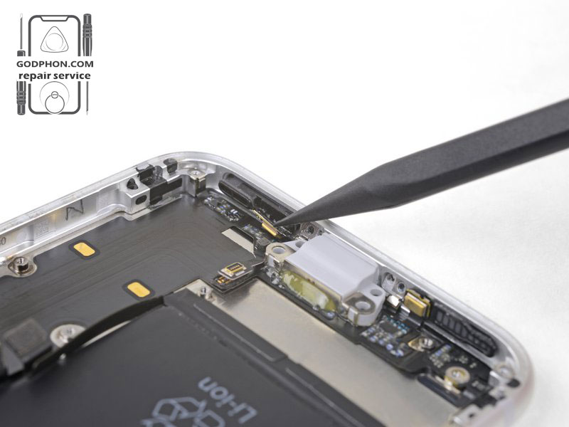 iphone se 2nd generation teardown (96)