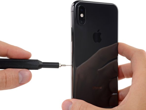 تعویض مونتاژ دکمه شارژ iPhone X، سیم کارت: مرحله 1، تصویر 1 از 3